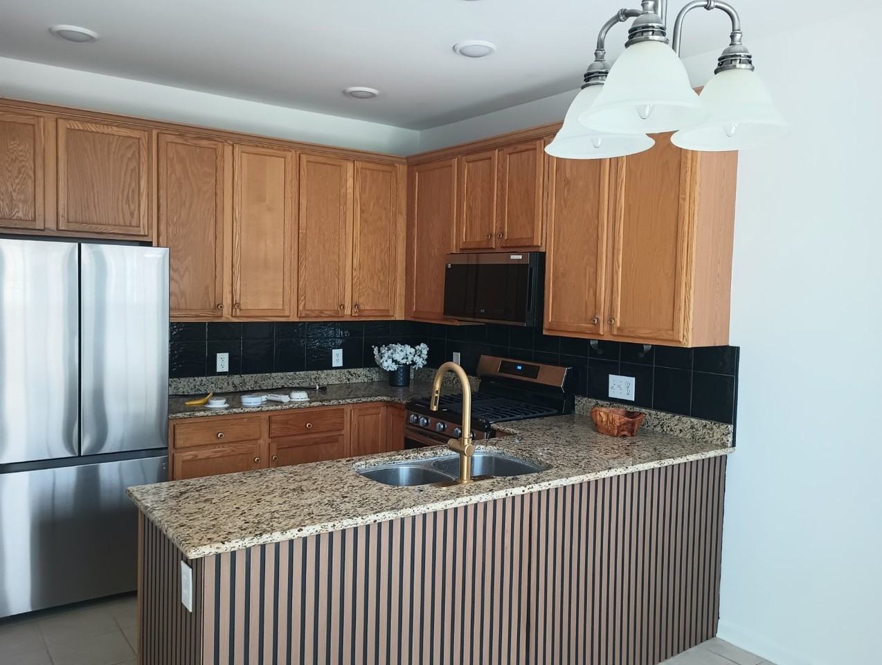 50 Avalon Ct - Photo 3 of 14