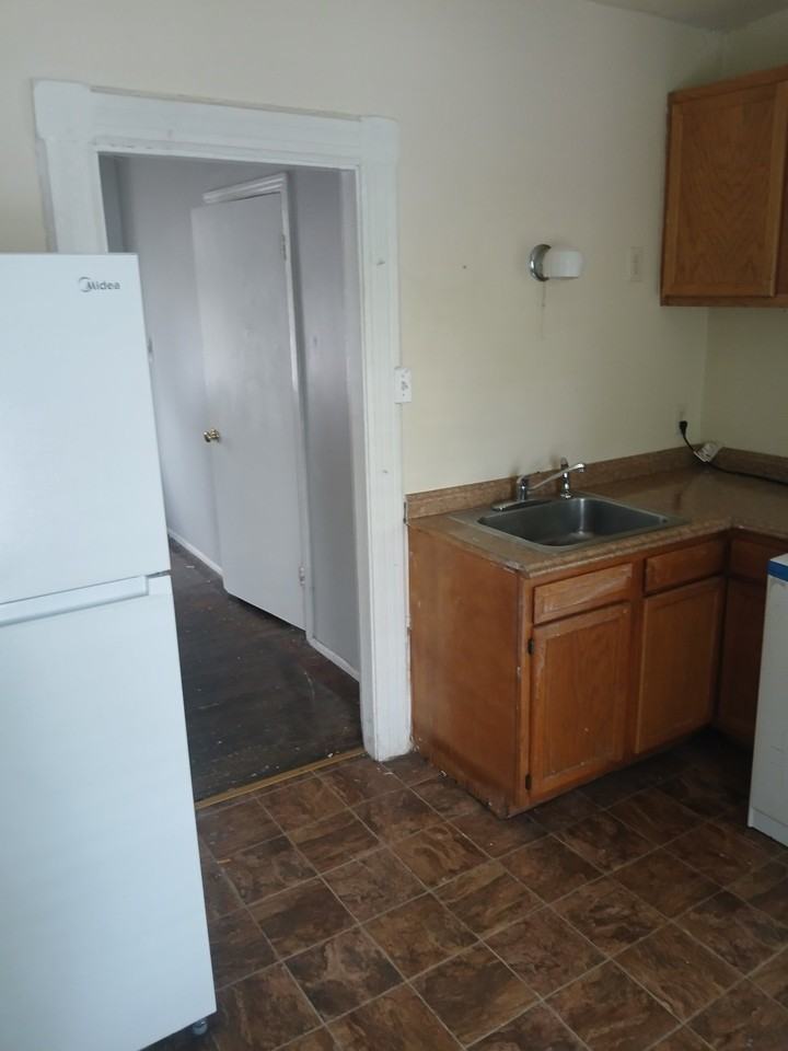 2615 Sw 12th St #2 - Photo 5 of 6