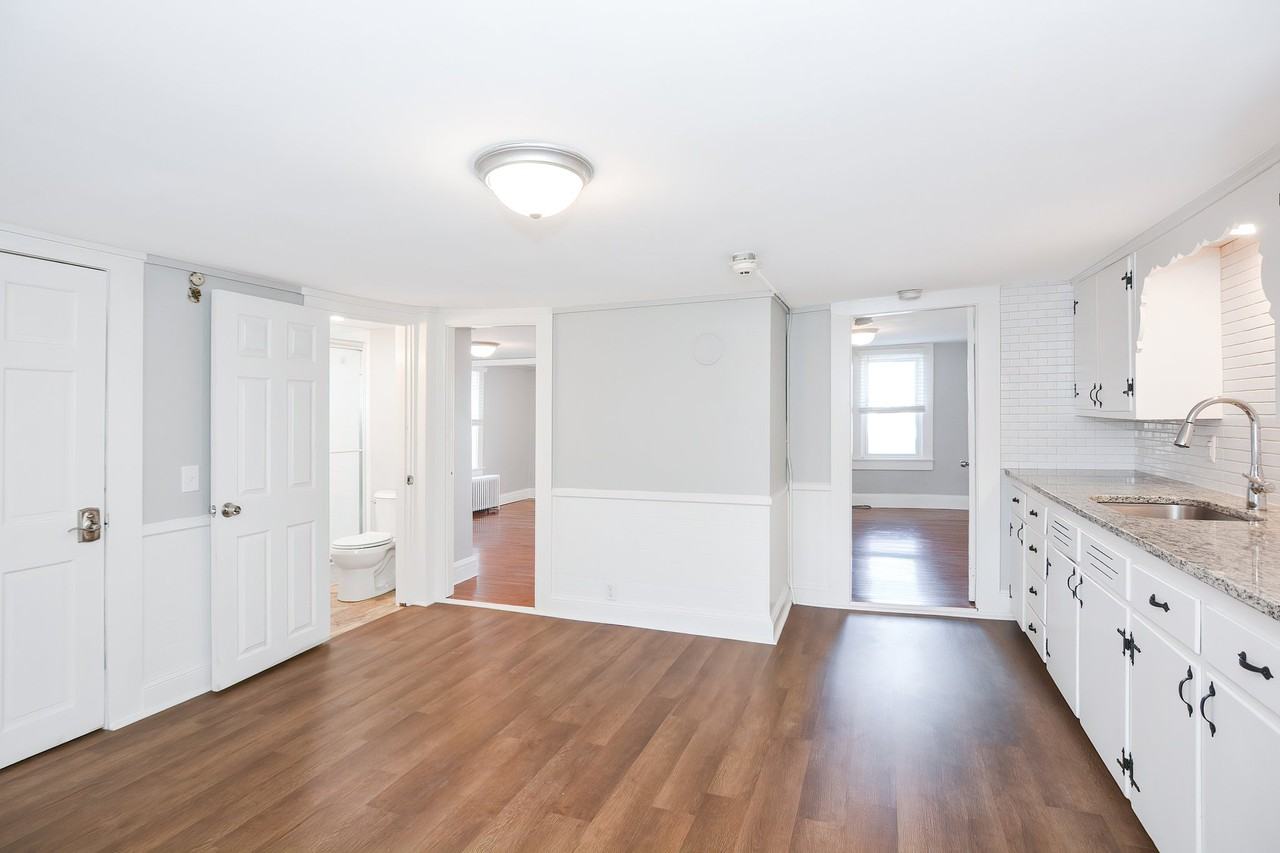 39 Bourne St #1W - Photo 4 of 18