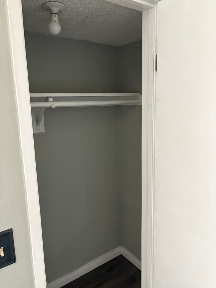 23249 Maribel Ave - Photo 3 of 11