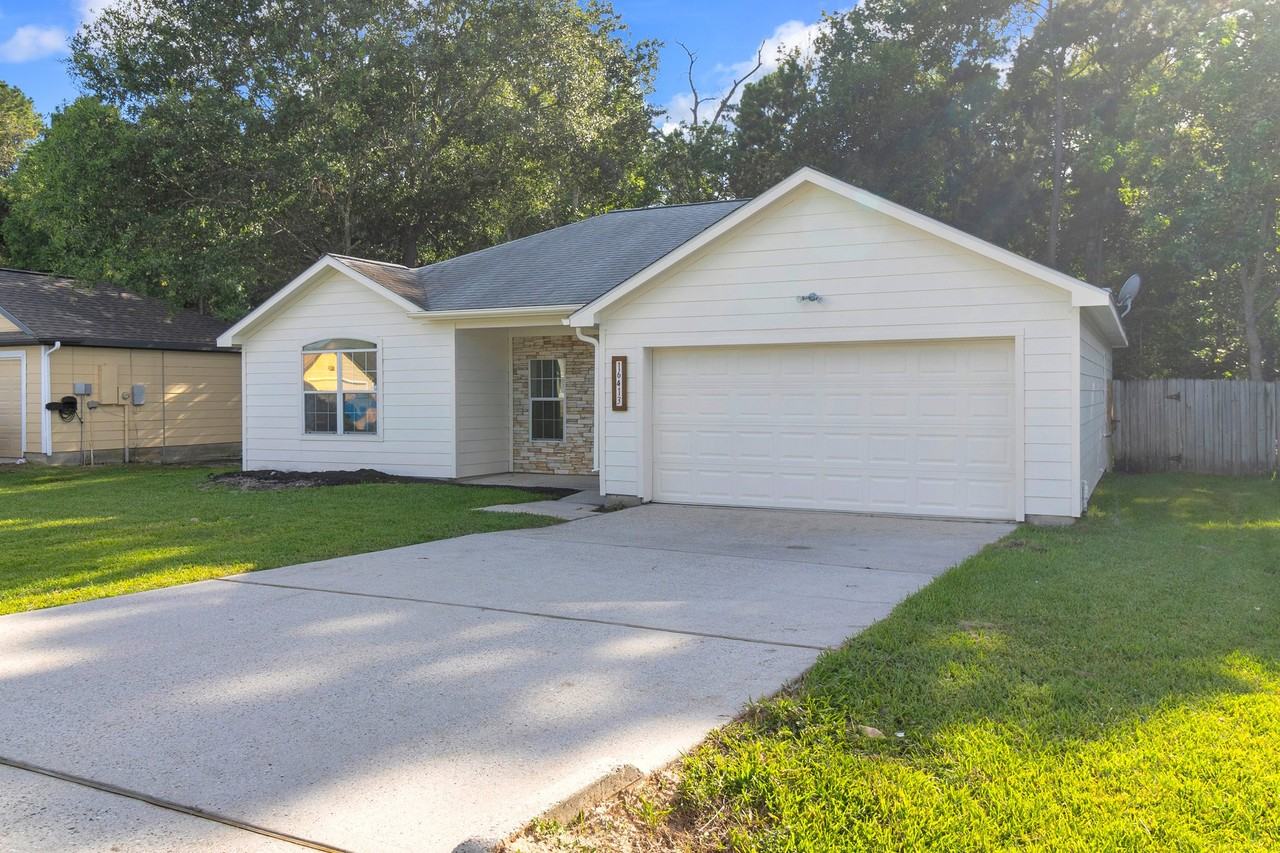 16413 Danika Oak Dr - Photo 3 of 20