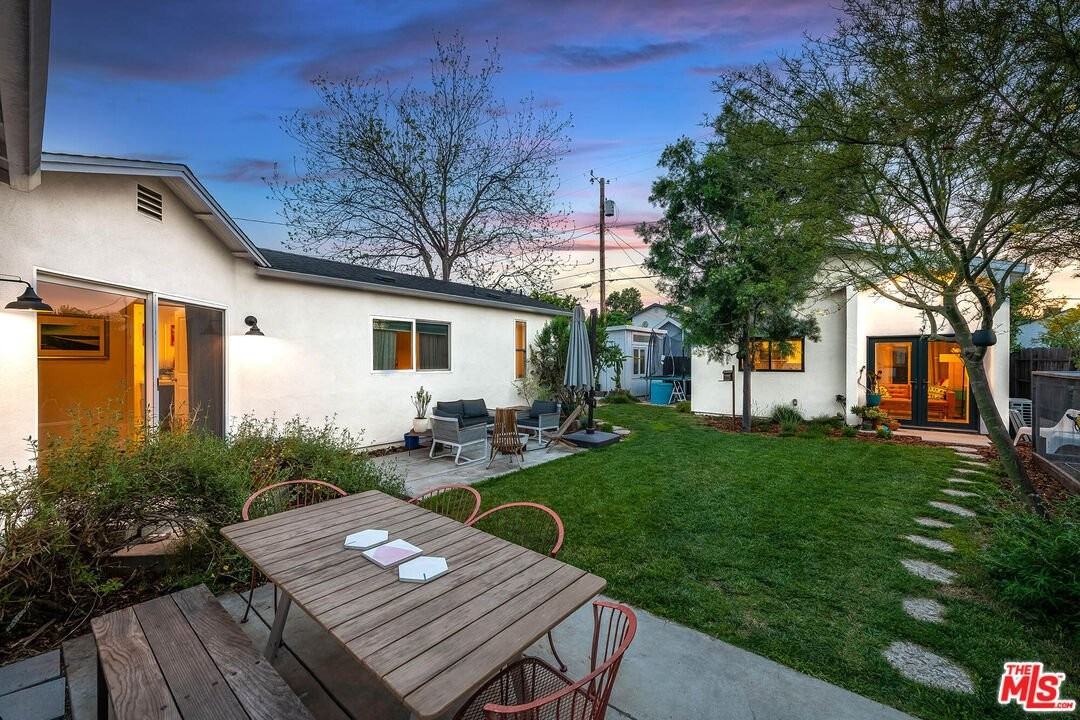 849 N Lima St - Photo 3 of 20