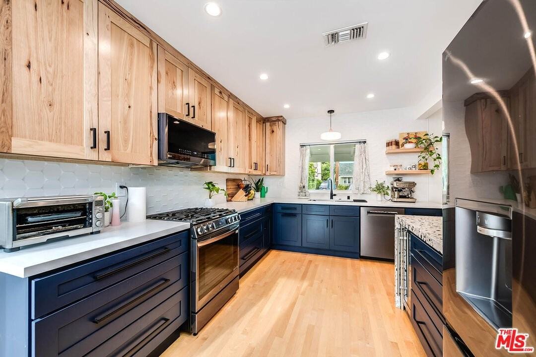 849 N Lima St - Photo 7 of 20