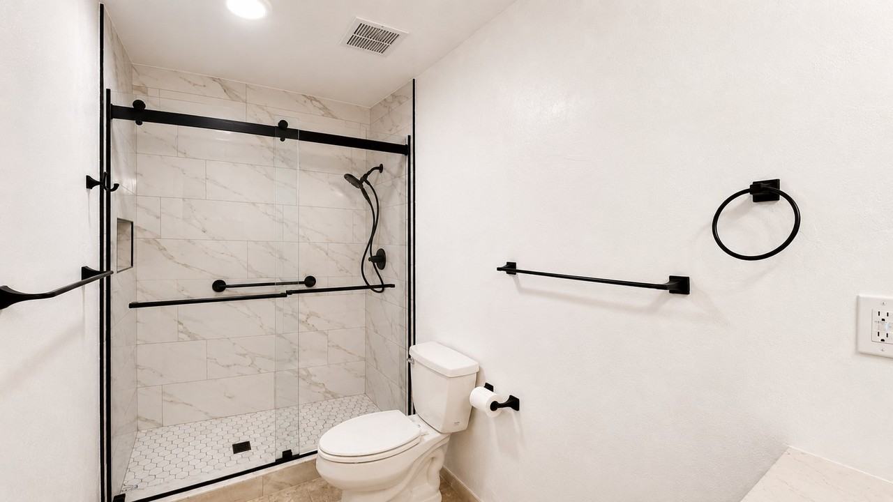 322 E Huntington Dr #1 - Photo 6 of 20