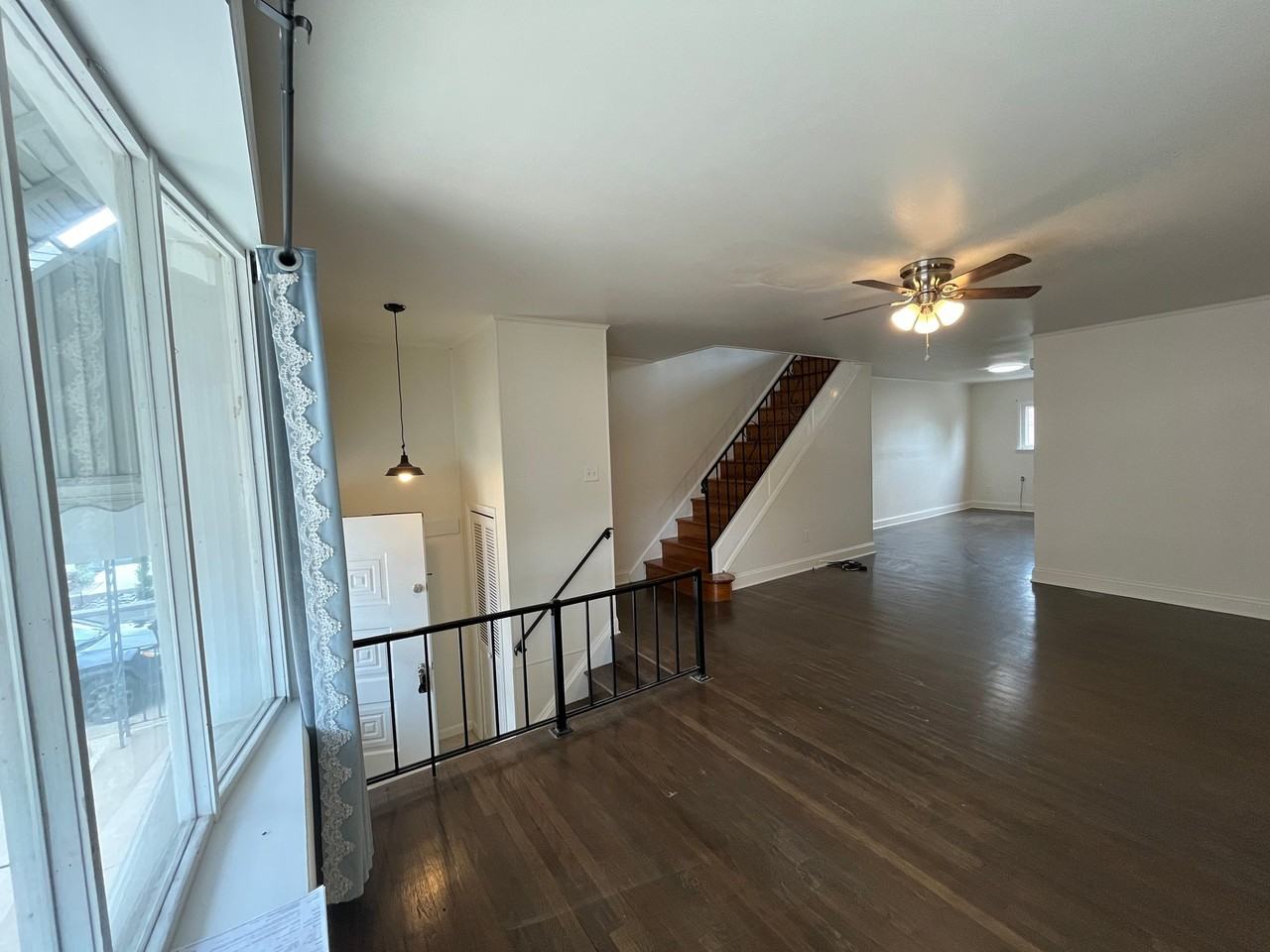 4227 Greenmount Rd - Photo 2 of 20