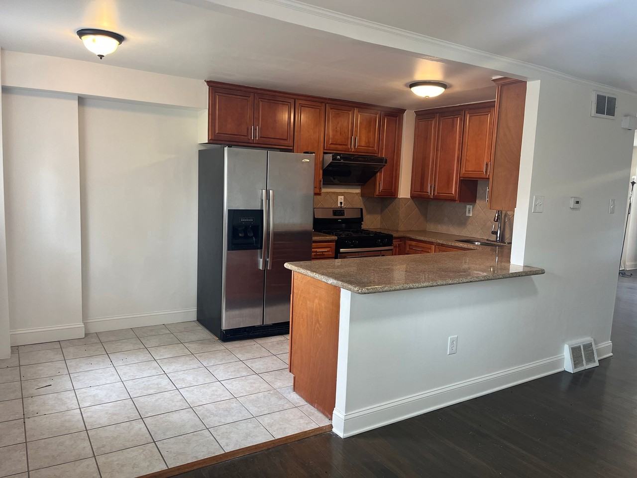 4227 Greenmount Rd - Photo 5 of 20