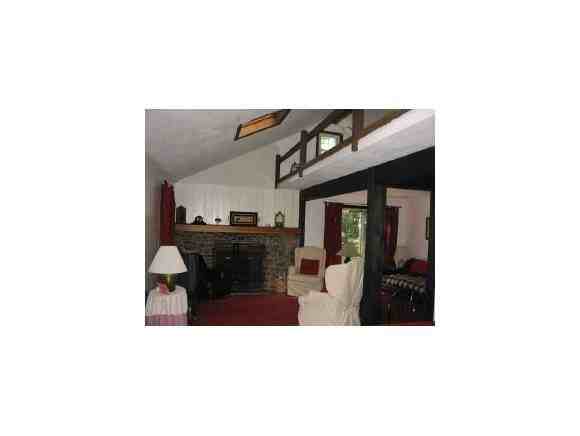 47 Pinenotch Cir - Photo 3 of 9