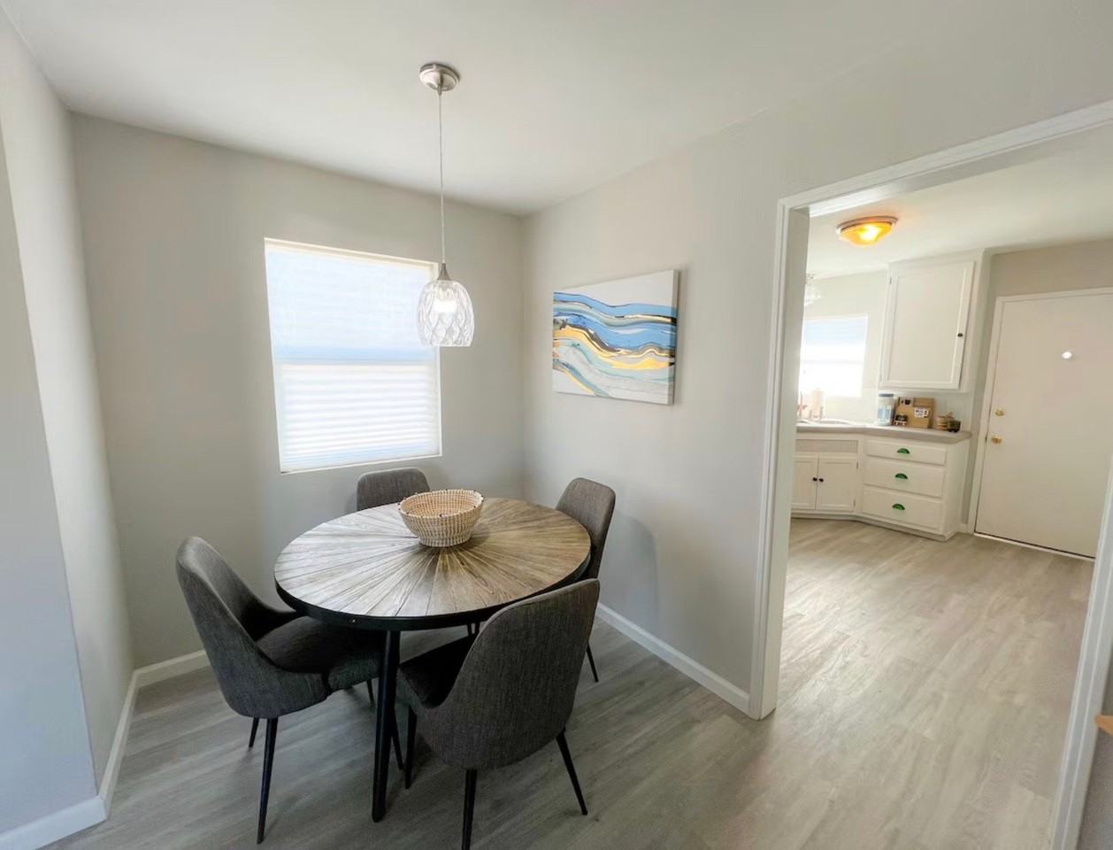 1021 Bracken Ave - Photo 7 of 15