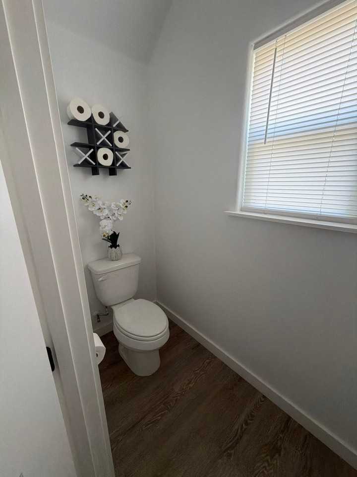 8001 Talton St - Photo 7 of 12