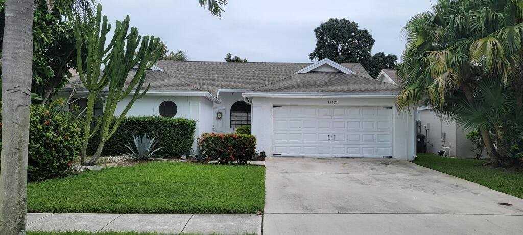 13025 Meadowbreeze Dr - Photo 2 of 8