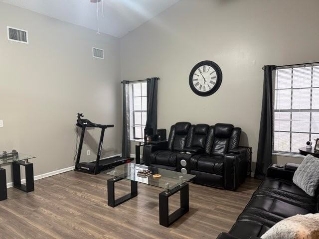 13025 Meadowbreeze Dr - Photo 3 of 8