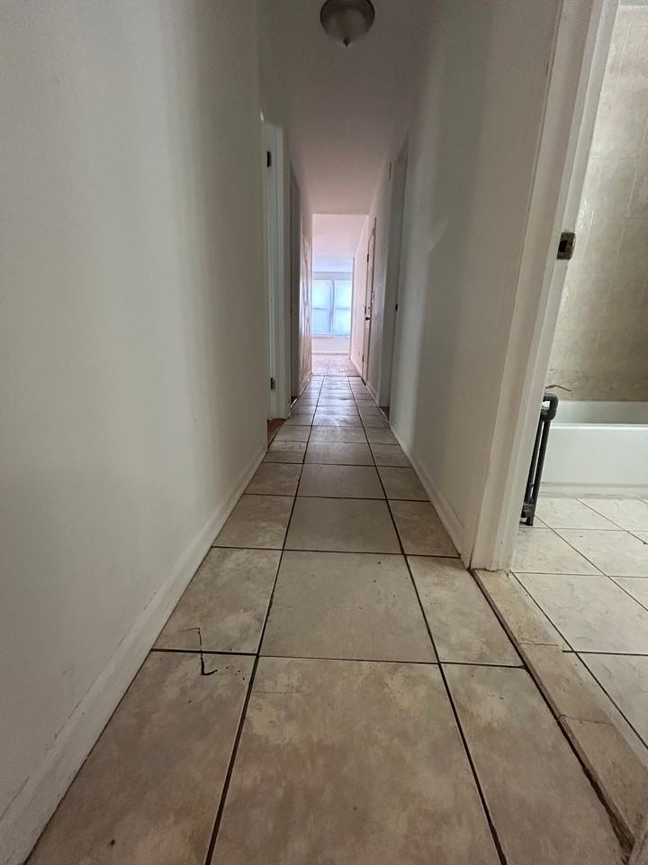 626 E 230th St #1 - Photo 4 of 10