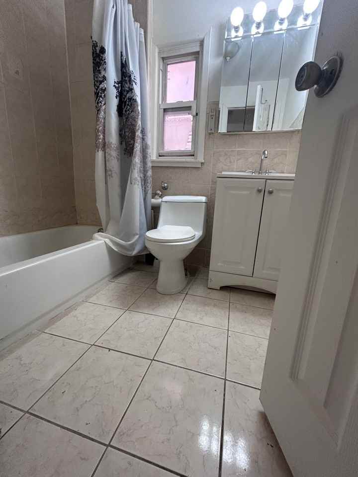 626 E 230th St #1 - Photo 5 of 10