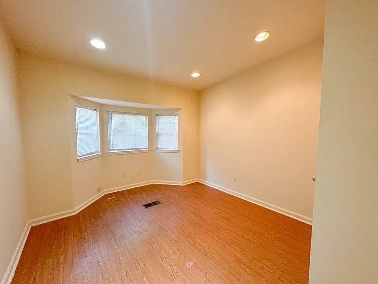 1614 Mayhew St - Photo 2 of 7