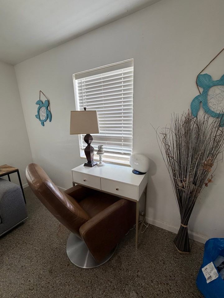 2130 Mckinley St #N - Photo 3 of 12