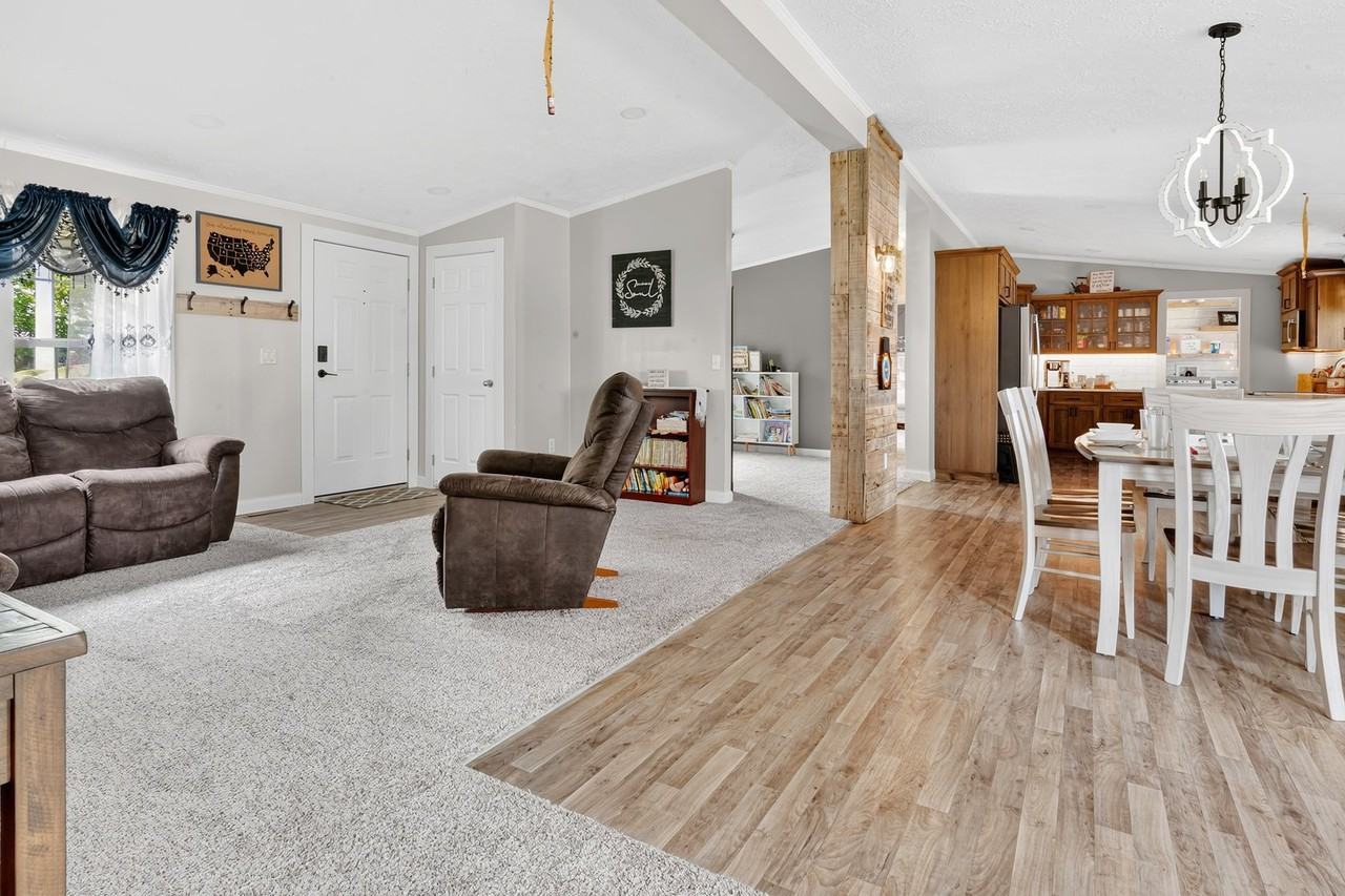 18235 Little Hill Rd - Photo 4 of 17