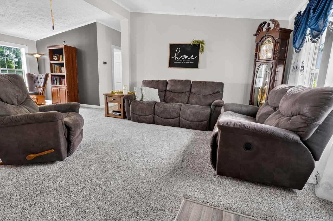 18235 Little Hill Rd - Photo 5 of 17