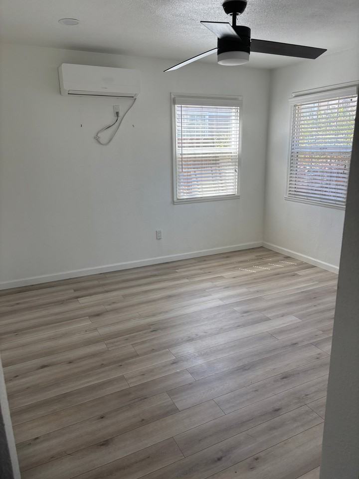 115 W Ivy St - Photo 5 of 17