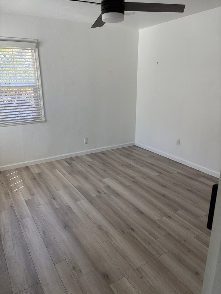 115 W Ivy St - Photo 7 of 17