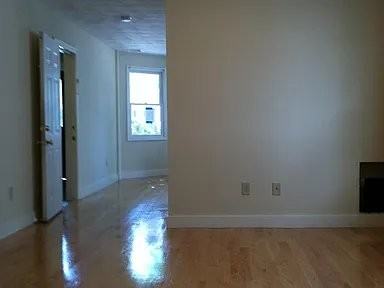 796 Dorchester Ave #2 - Photo 4 of 12