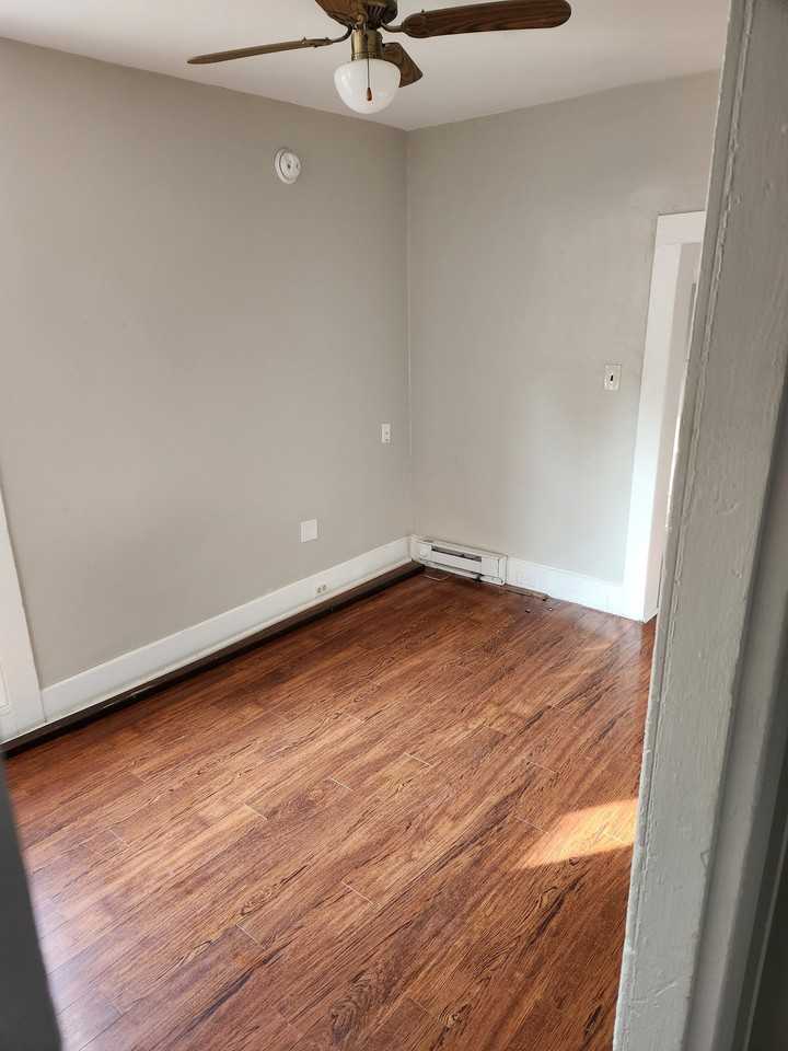 118 Main St #3 - Photo 4 of 16