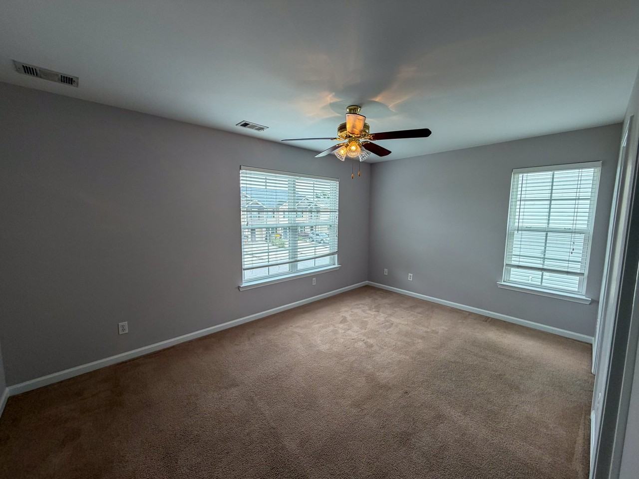 11 Red Robin Ct - Photo 6 of 9