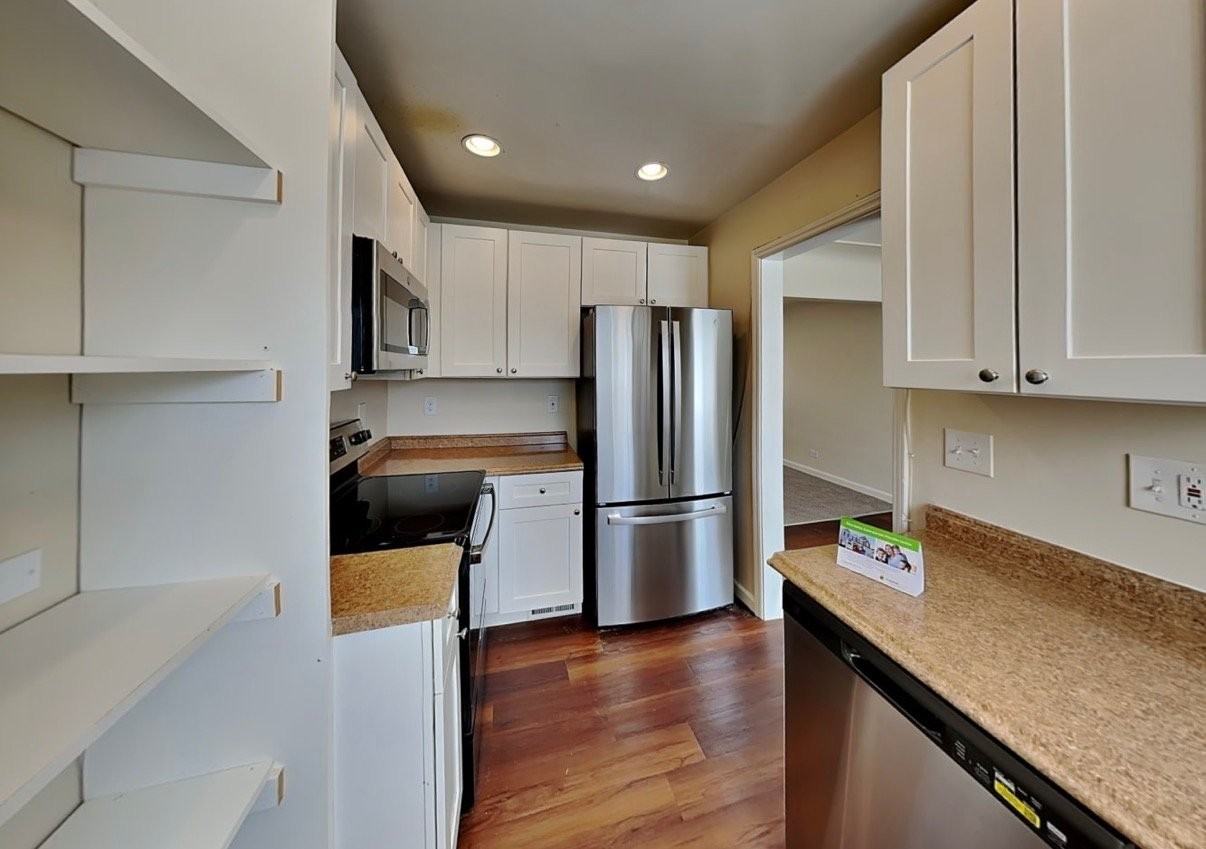 1812 S Saint Paul St #1818 - Photo 4 of 8
