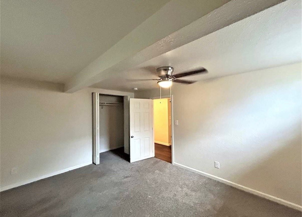 1812 S Saint Paul St #1818 - Photo 6 of 8