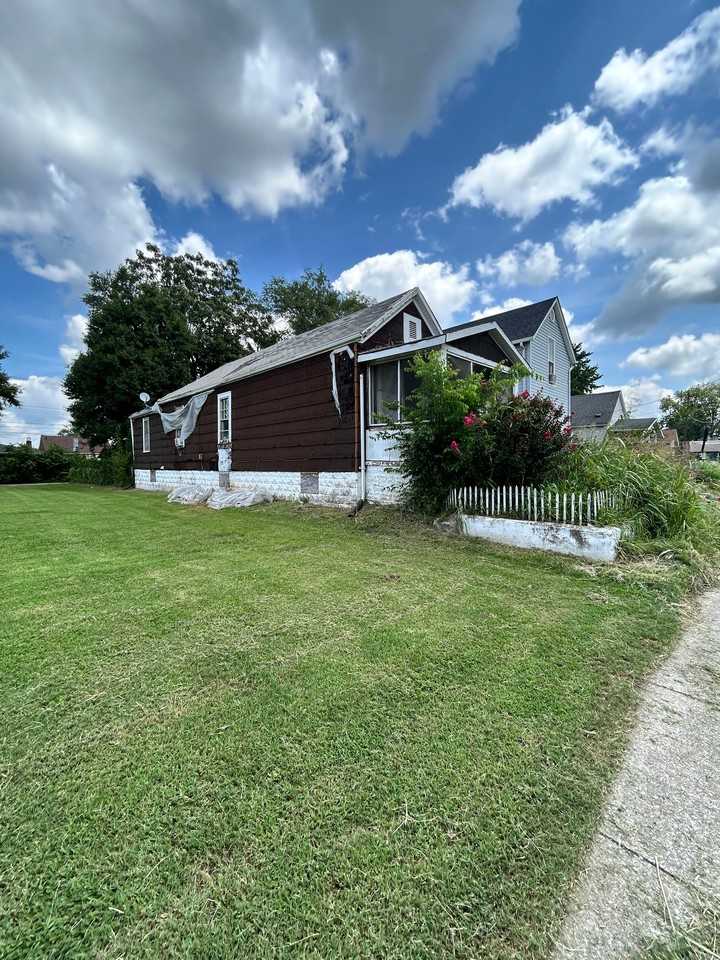 1532 5th St - Photo 2 of 20