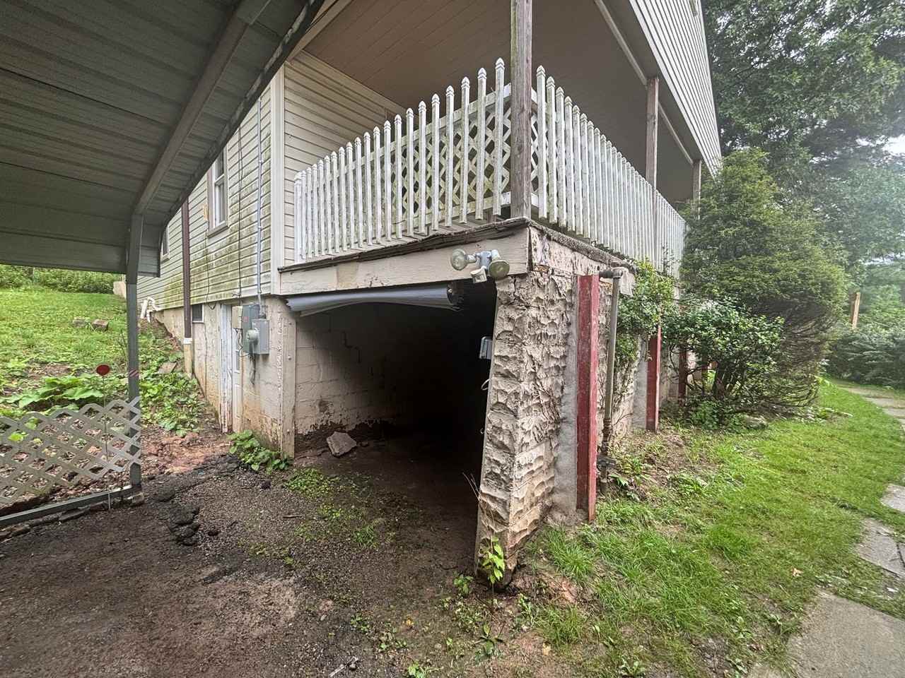 655 Beatty Rd - Photo 5 of 23