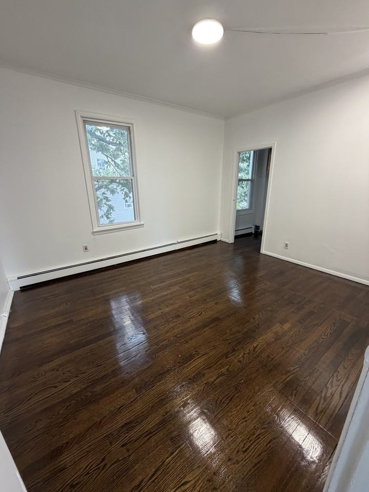 32 Geneva St #3 - Photo 7 of 14