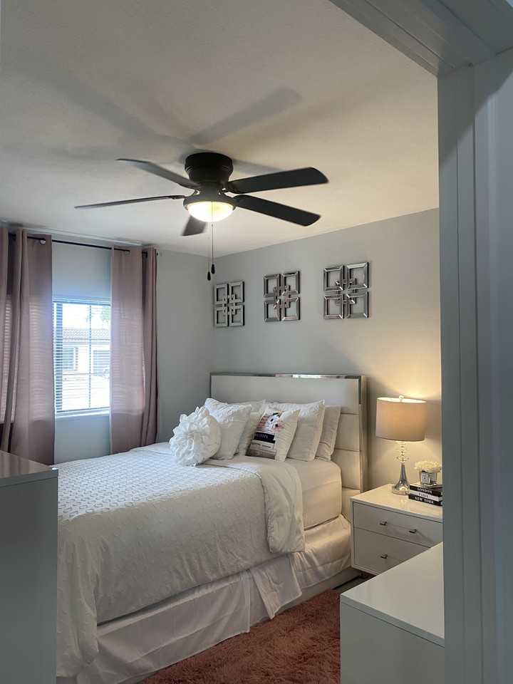 6447 Nw 22nd St #NA - Photo 6 of 7