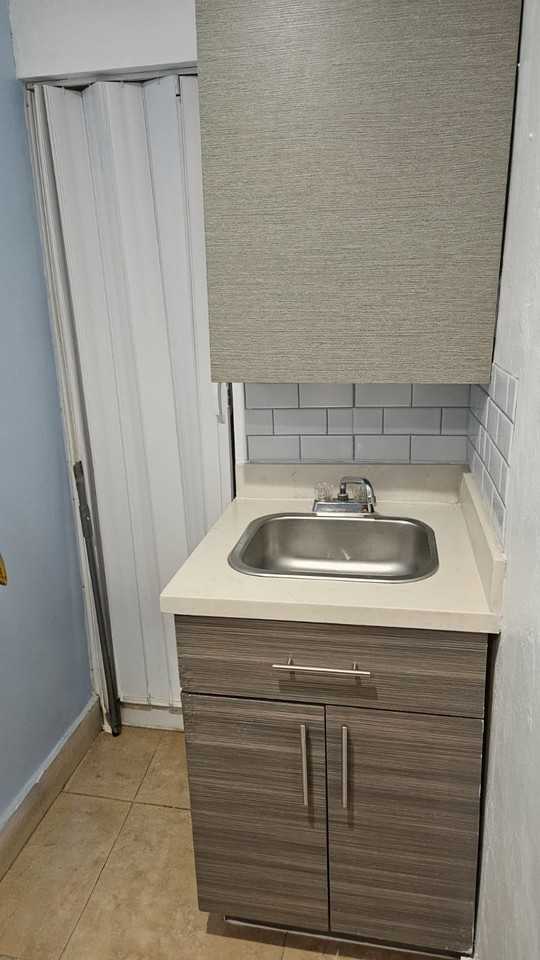 965 Ne 146th St #B - Photo 5 of 12