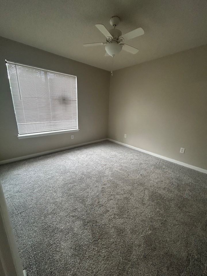 405 Harbison Blvd #811B - Photo 2 of 12