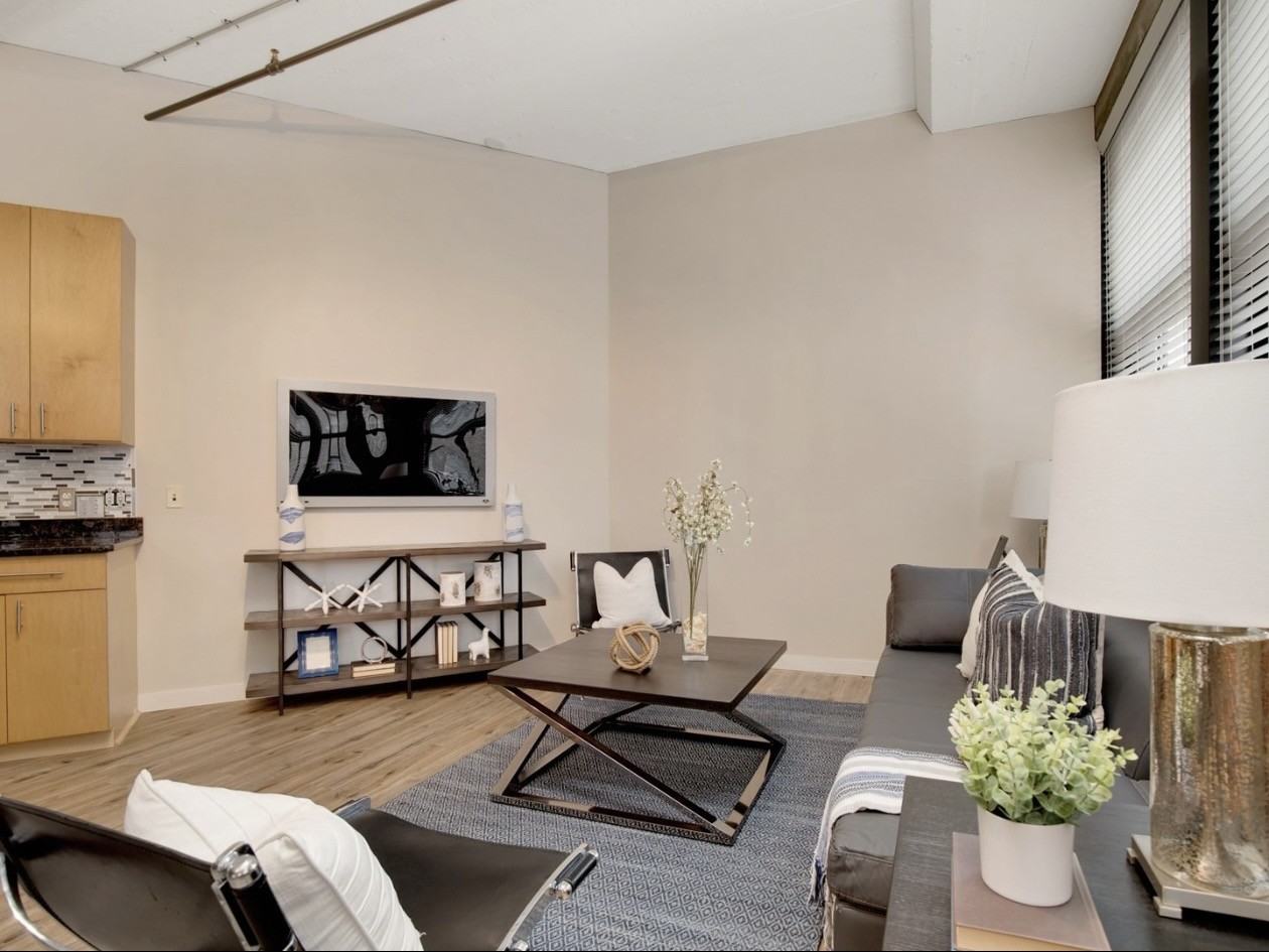 1619 Washington Ave #603 - Photo 6 of 19