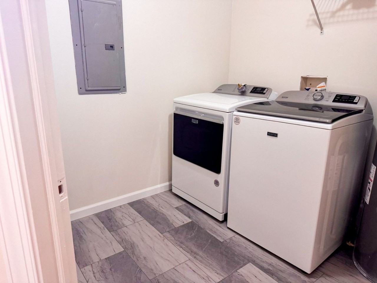 637 Mayne St #NA - Photo 5 of 15