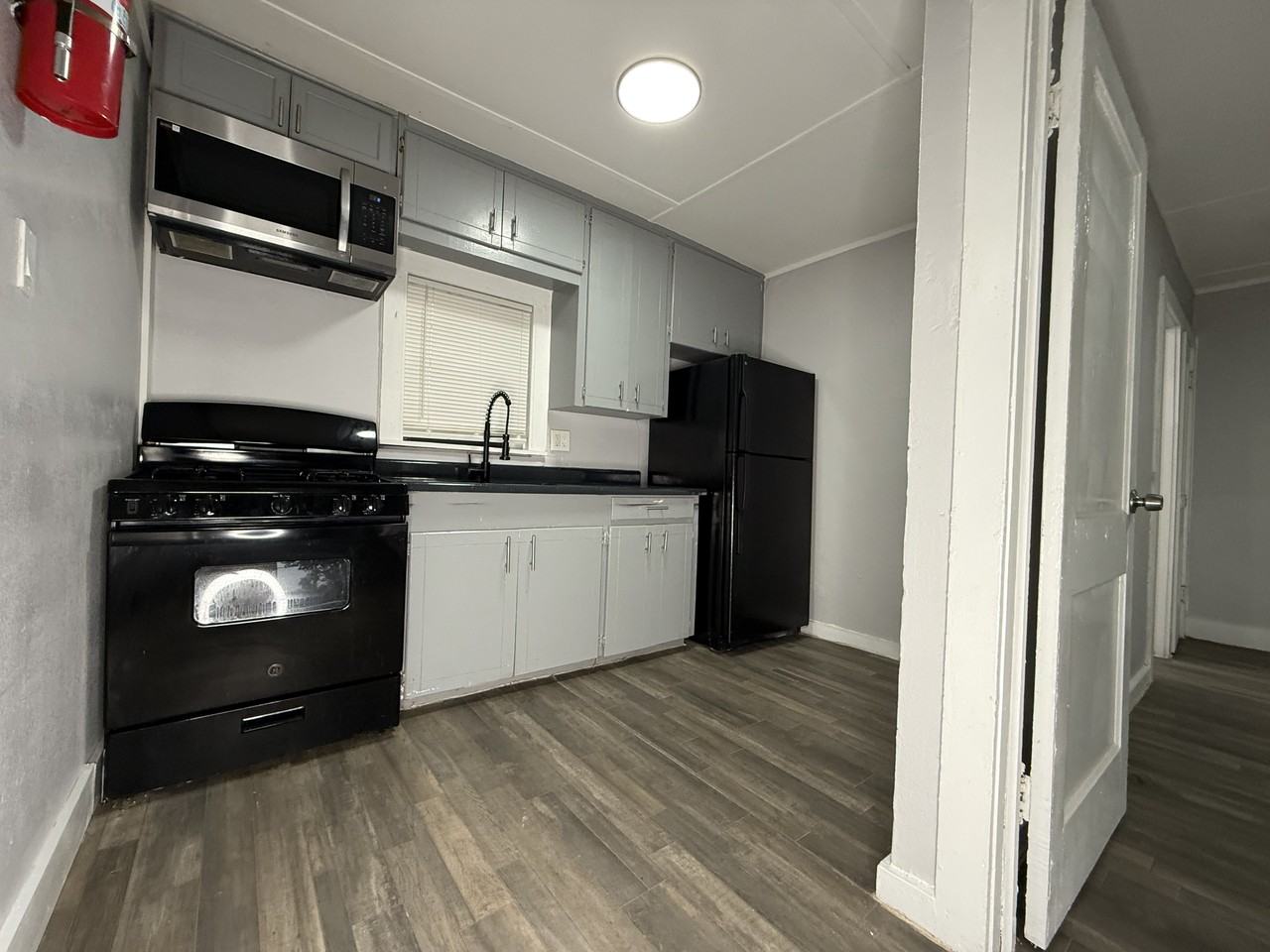 660 Riverside Dr #5