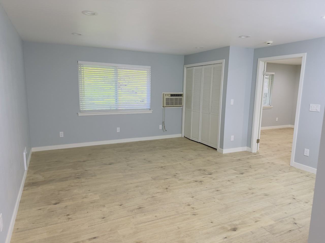 621 129th Pl Ne #2 - Photo 5 of 10