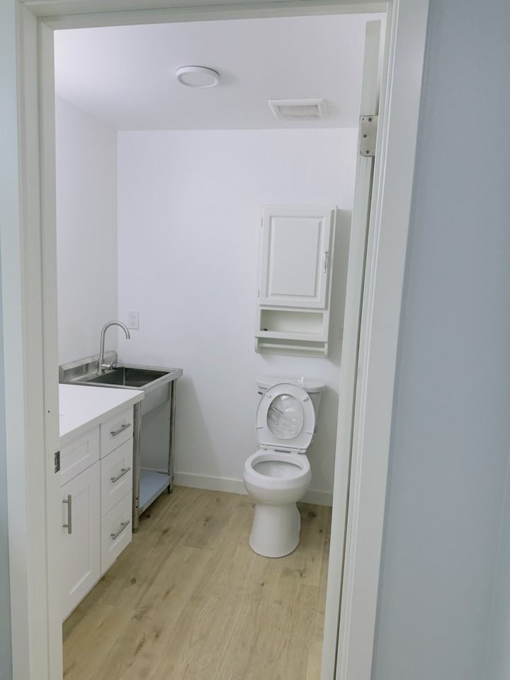 621 129th Pl Ne #2 - Photo 7 of 10