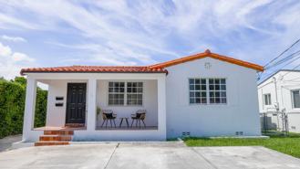 2945 Sw 25th St #NA - Photo 1 of 1