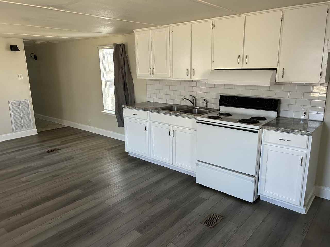 820 Depot #7 - Photo 3 of 8