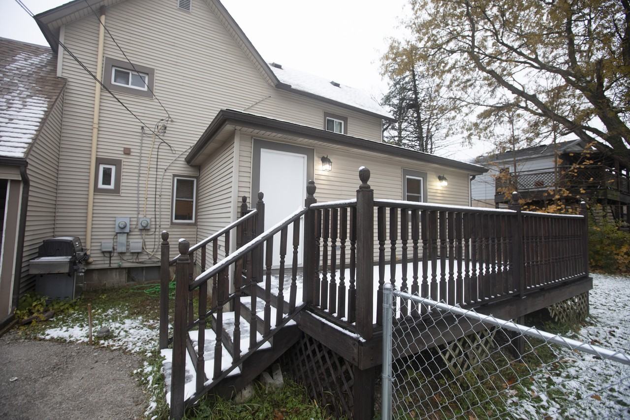 9206 Main St #A - Photo 4 of 17