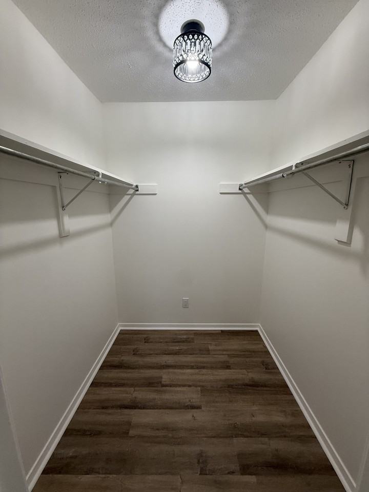 1244 Harbor Dr #311 - Photo 4 of 13