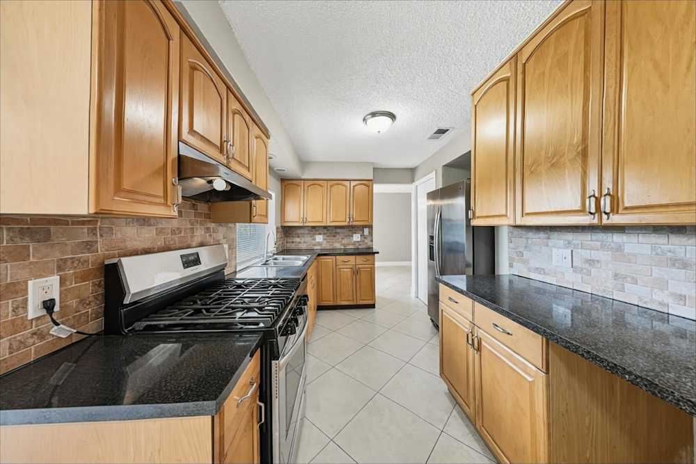 9631 Nw 19th Pl #NA - Photo 3 of 11