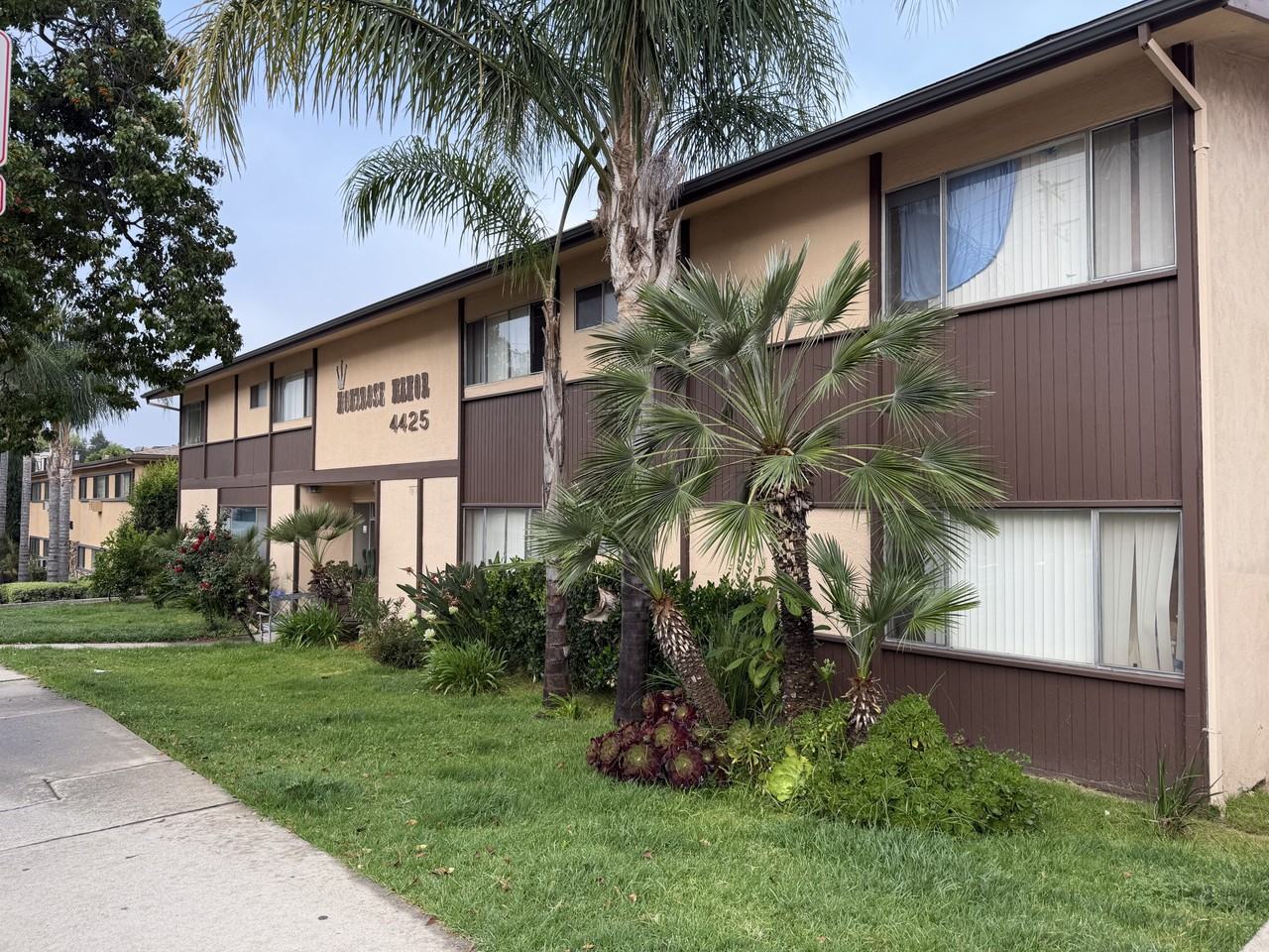 4425 Ocean View Blvd #9
