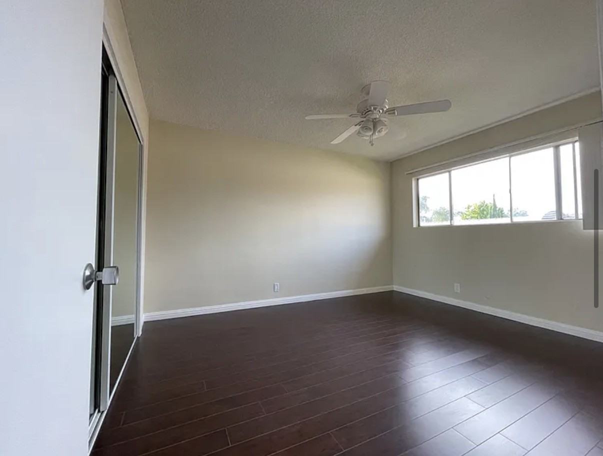 4425 Ocean View Blvd #9 - Photo 6 of 13