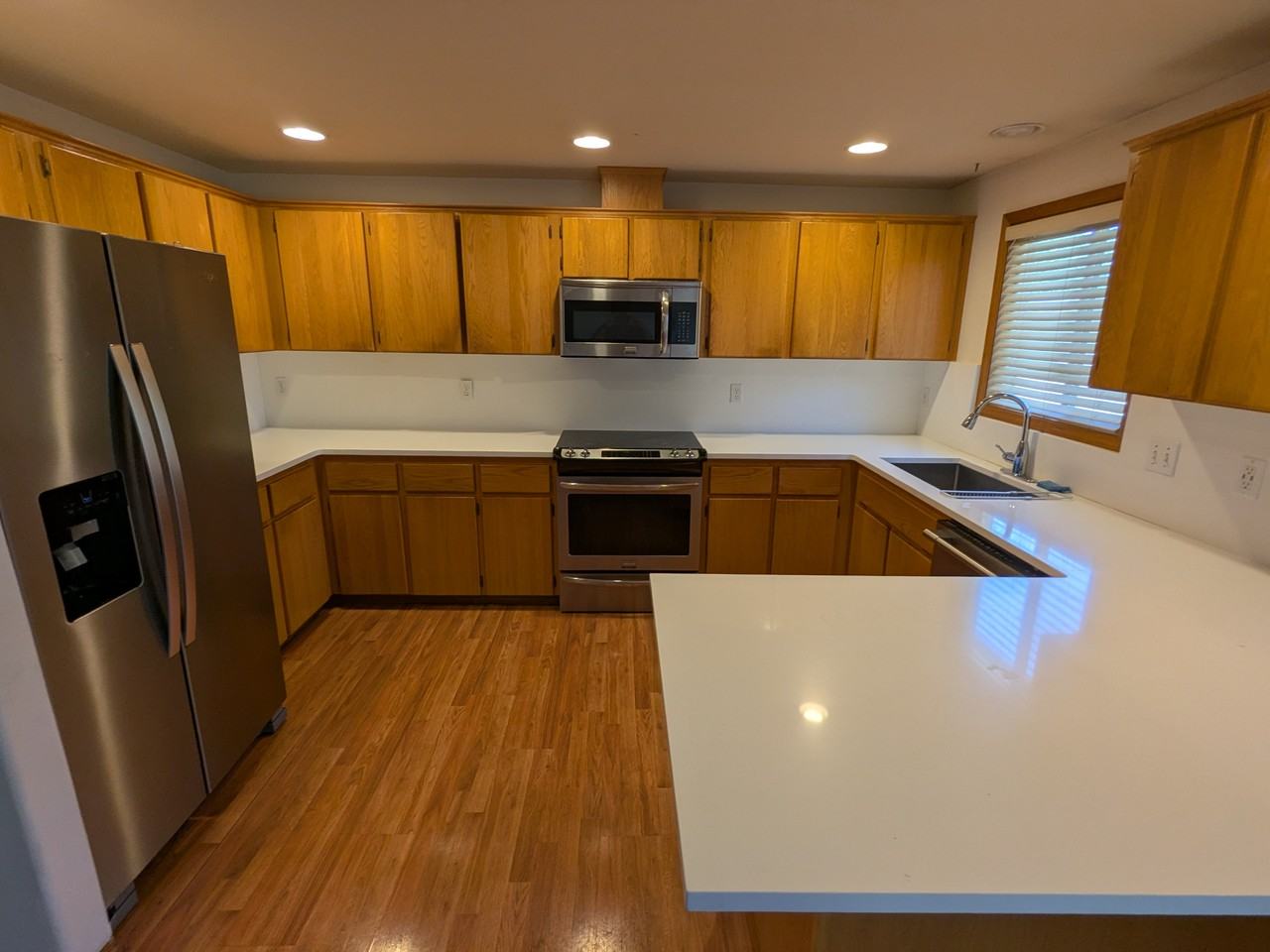 1856 Se 63rd Ave #NA - Photo 7 of 9
