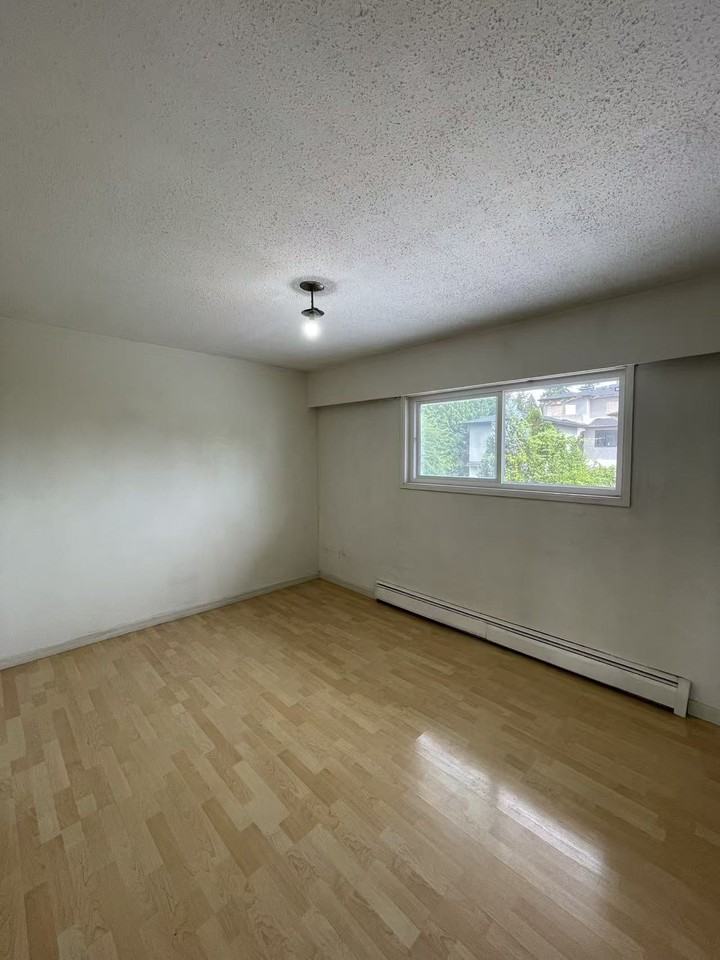 16200 108 Avenue - Photo 7 of 17