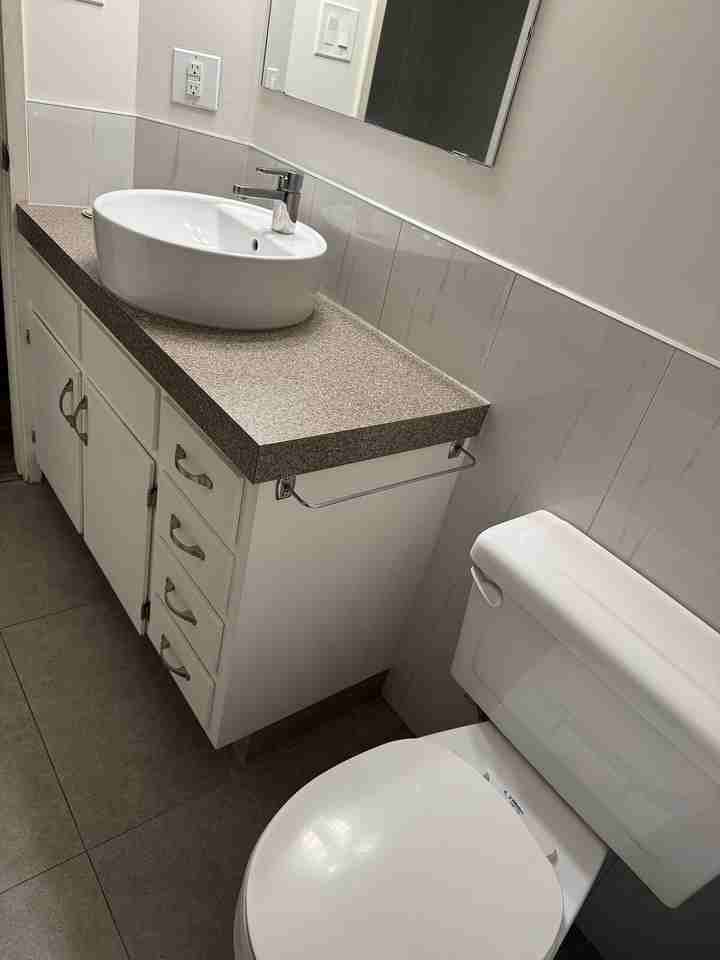 7703 36 Ave Nw - Photo 7 of 22
