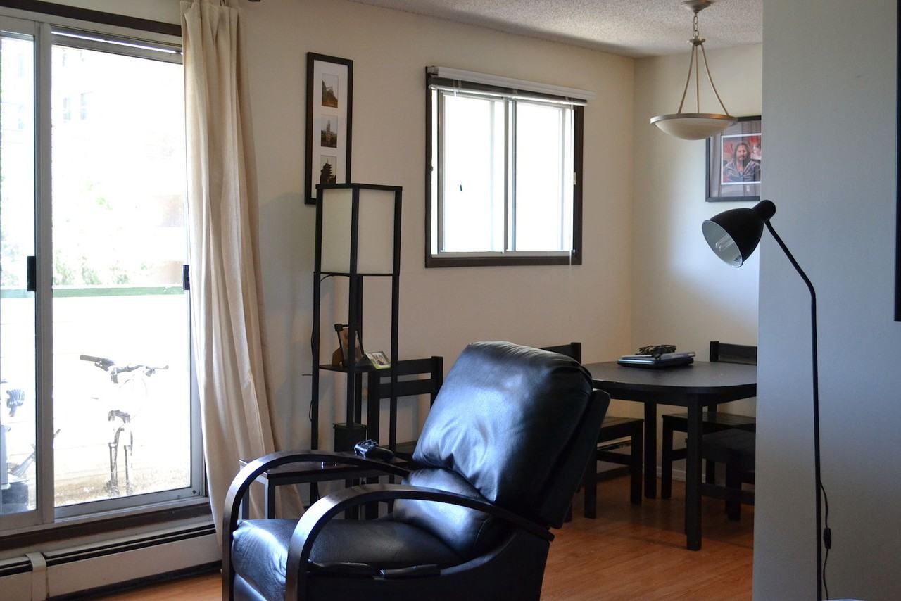 228 15 Ave Sw - Photo 4 of 11